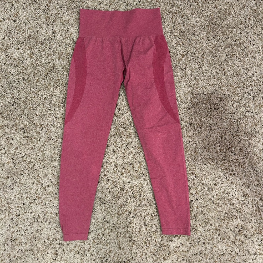 NVGTN contour leggings (raspberry color)